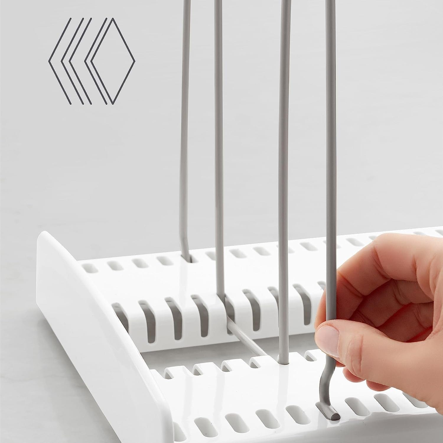 KITCHEN UTENSILS ORGANIZER